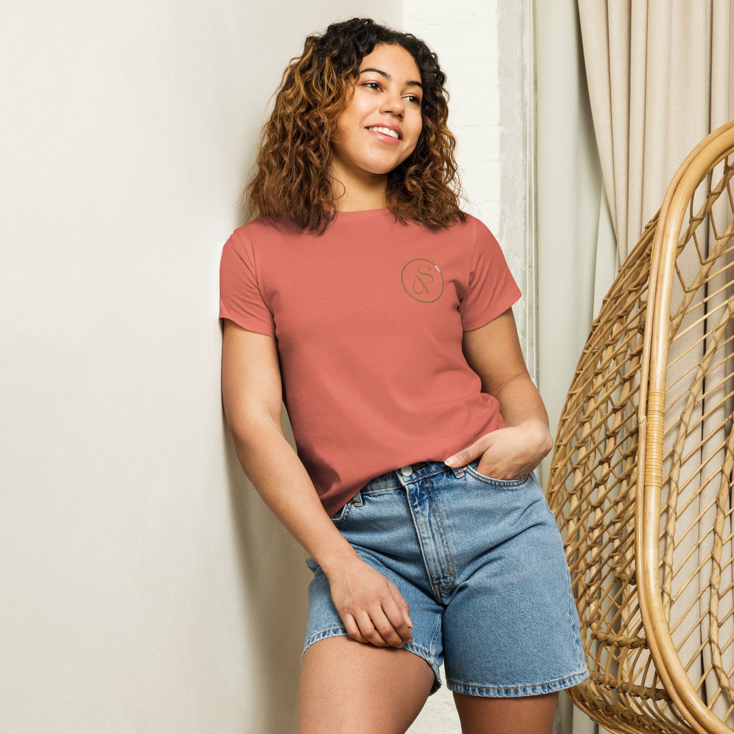 High-waisted embroidered t-shirt for women